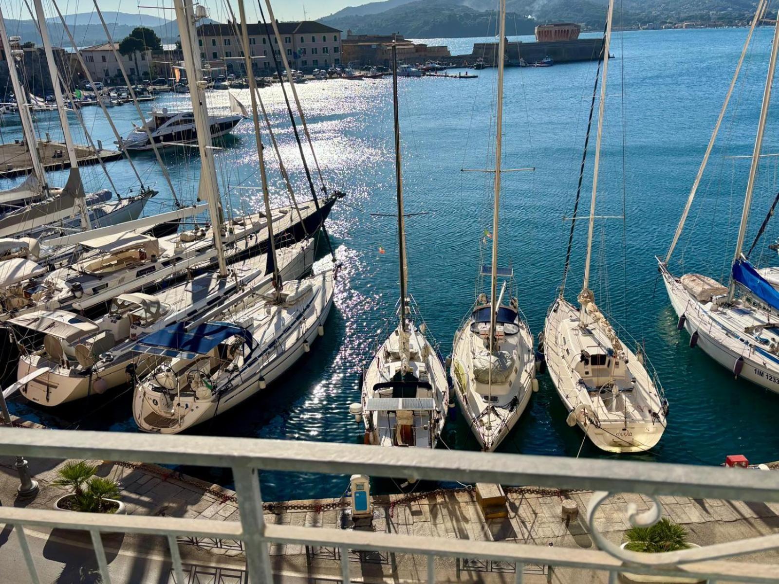 Ferienwohnung Monolocale La Darsena Portoferraio Exterior foto